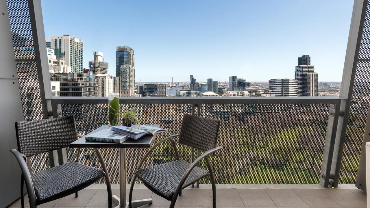 Deluxe Studio Apartment with Park View & Balcony -  No Housekeeping