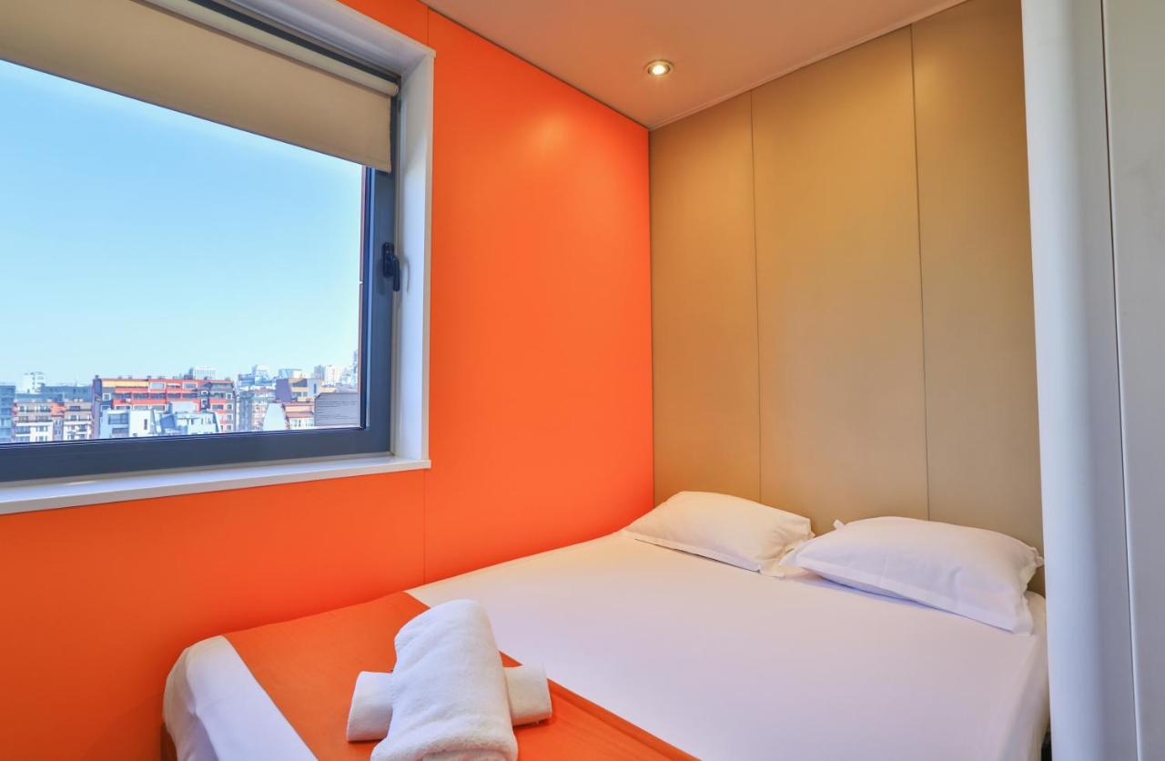 Small Double Room,967280902:JPEG