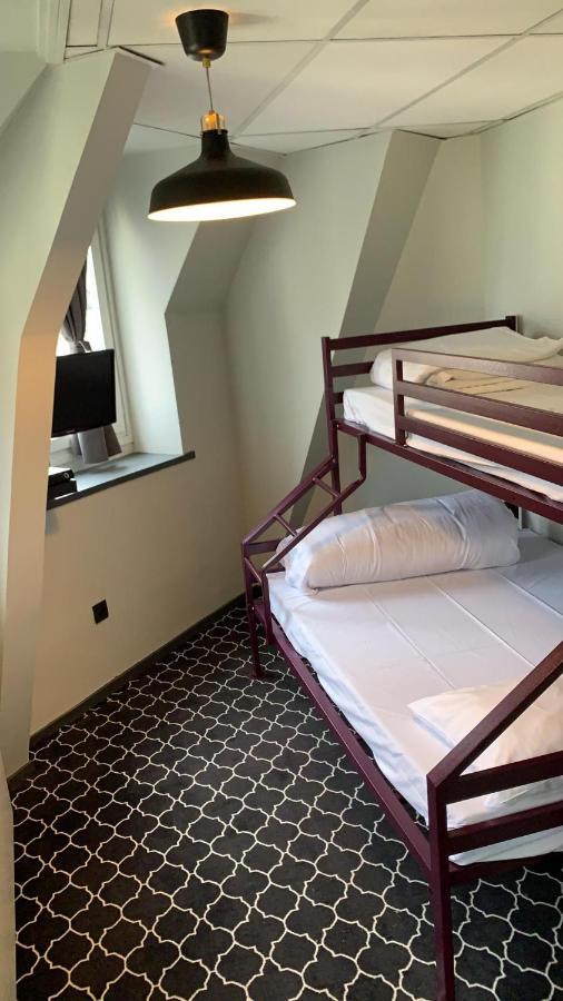 Camera Tripla con Bagno Interno e 1 Letto Matrimoniale e 1 Letto Singolo Sovrapposti