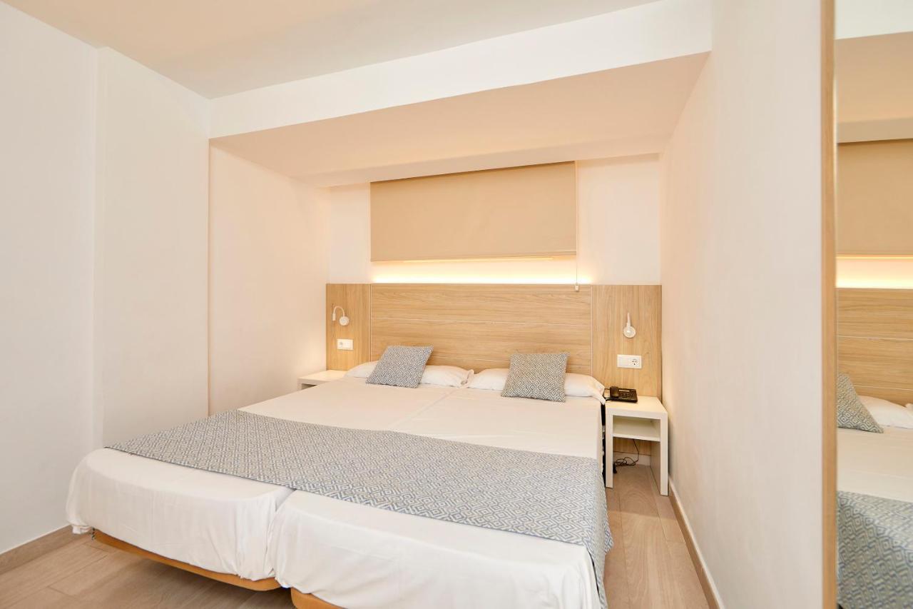 One-Bedroom Apartment with Sea View and Terrace,979343461:JPEG