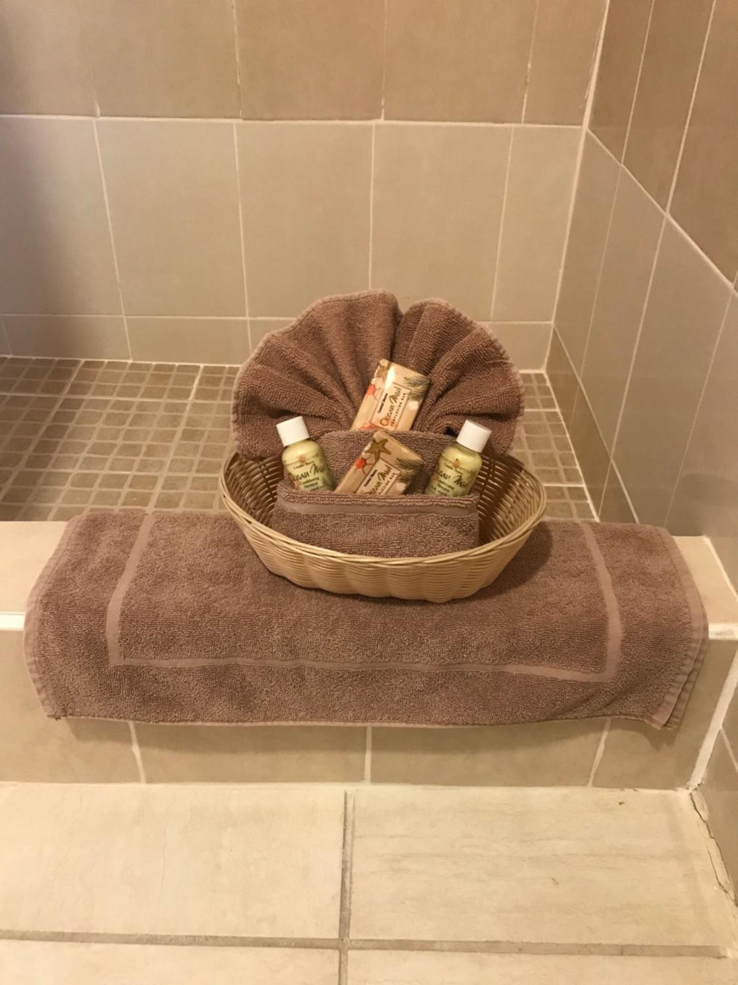 Double Room with Two  Beds,1589426398:JPEG