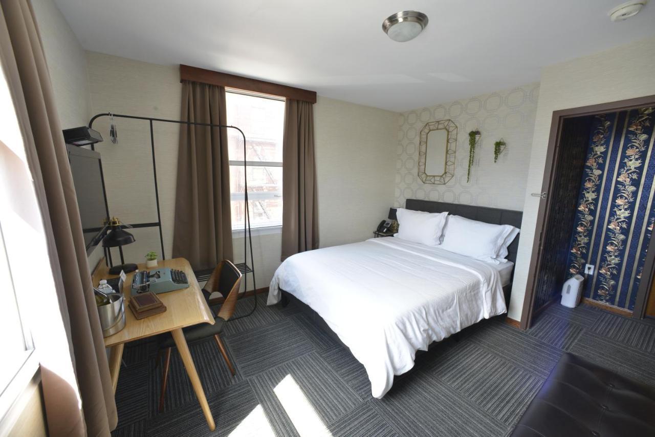 Superior Queen Room