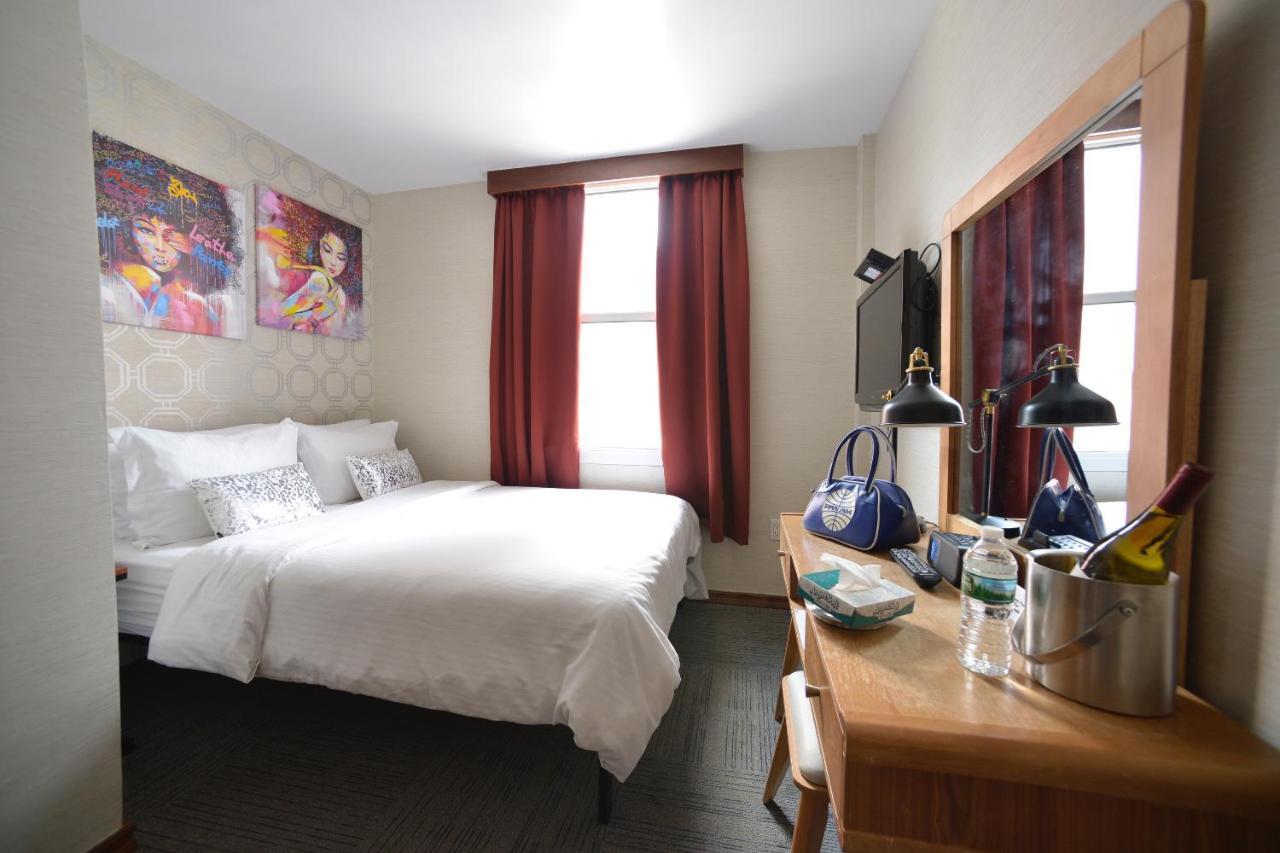 Superior Queen Room