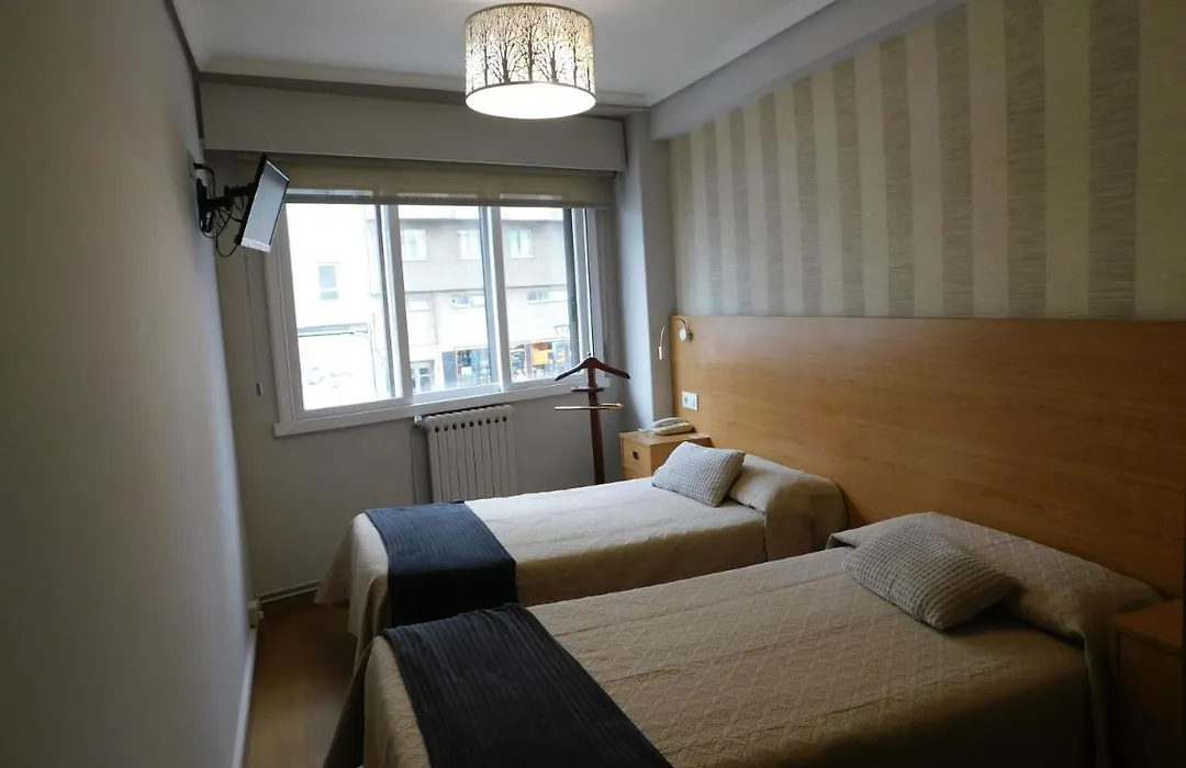 Hostal Crisol X Liste Station-1
