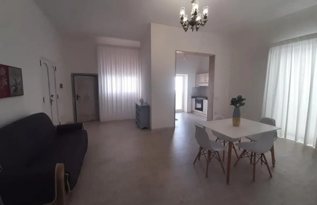 Palazzo del SalTo-1