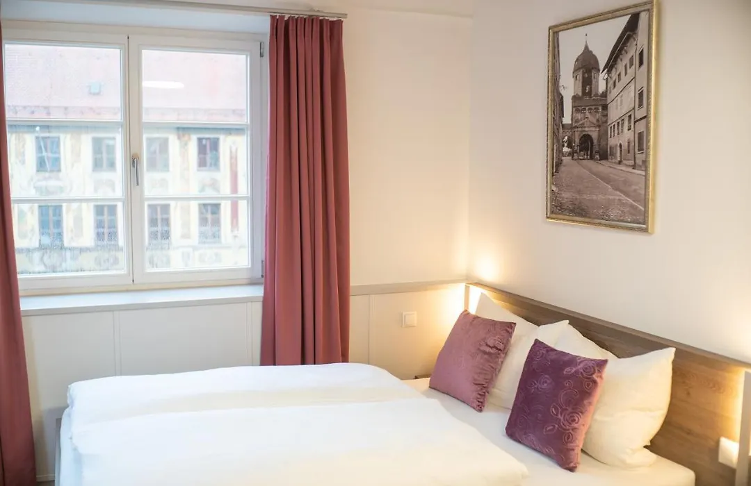 Urban Flair Hotel-1