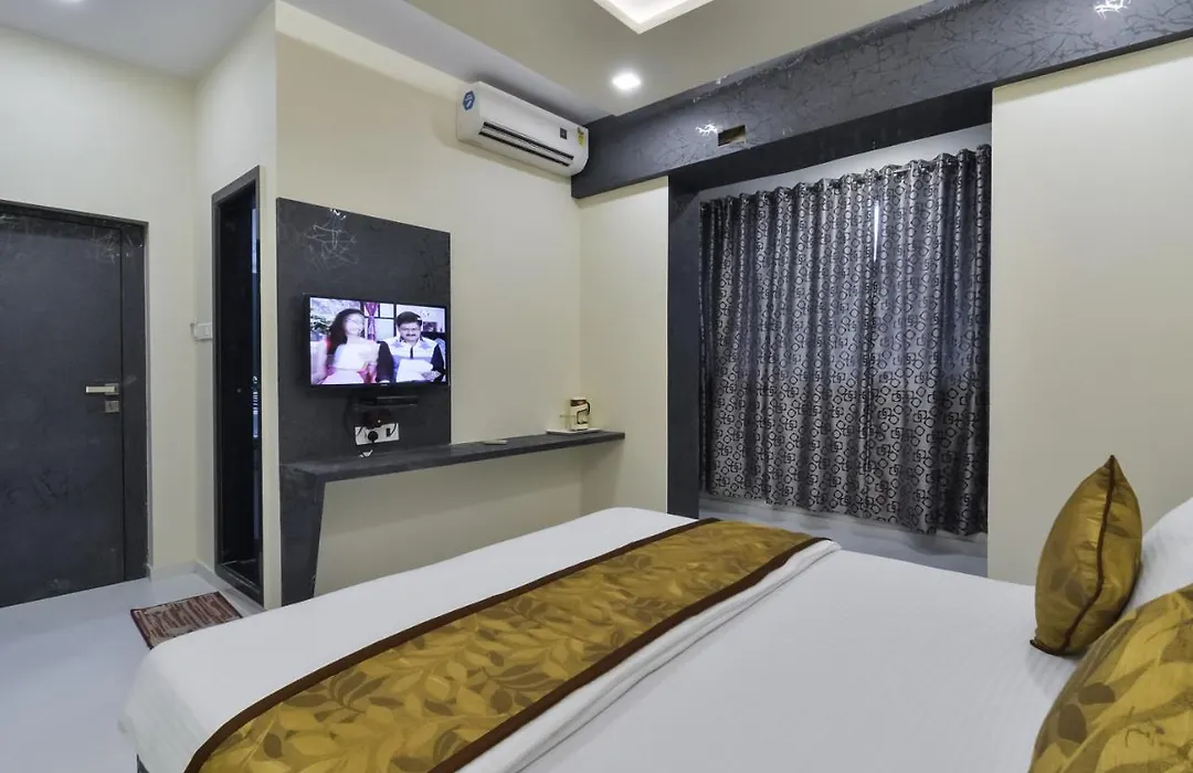 Hotel Aroma- Dadar-1