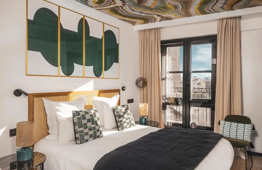 Maisons Du Monde Hotel & Suites - La Rochelle Vieux Port-1