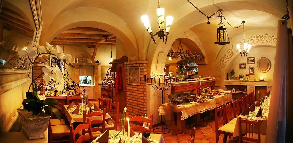 Hotel Italia Altstadthaus-1