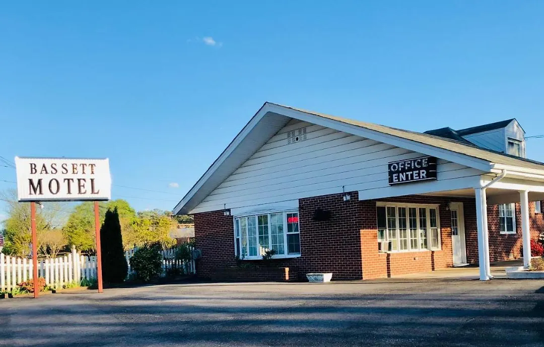 Bassett Motel-1