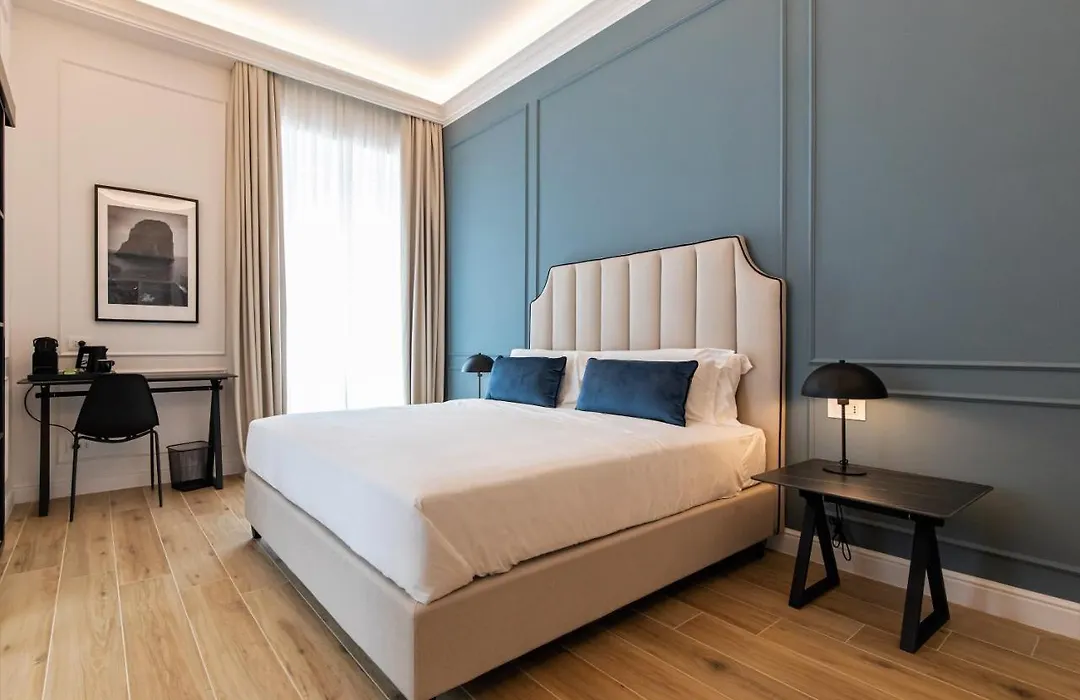 Unico Relais-1