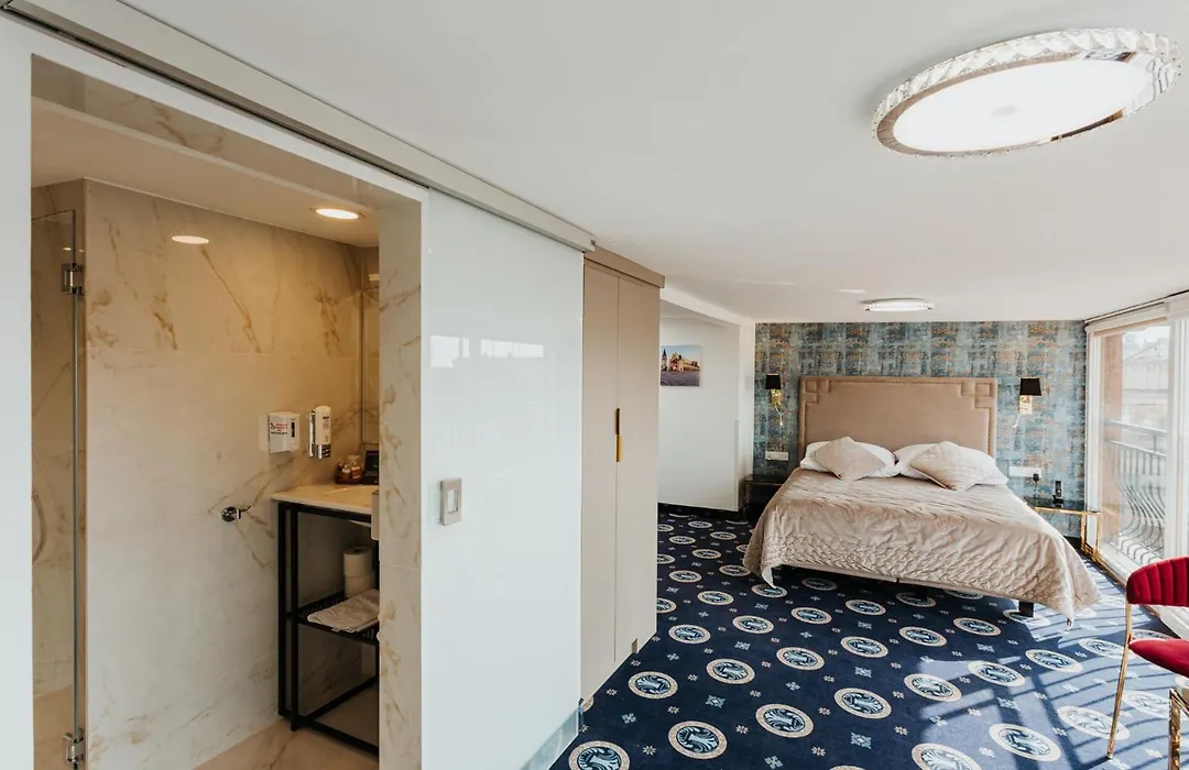 Hotel Jan-1