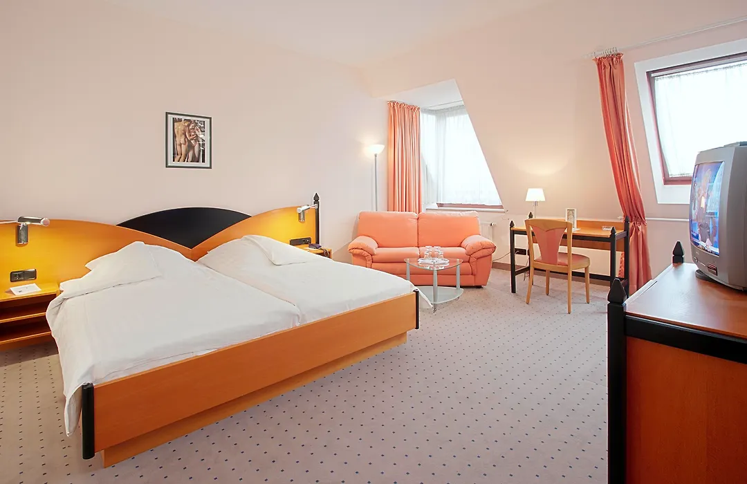 Tryp By Wyndham Kassel City Centre-1