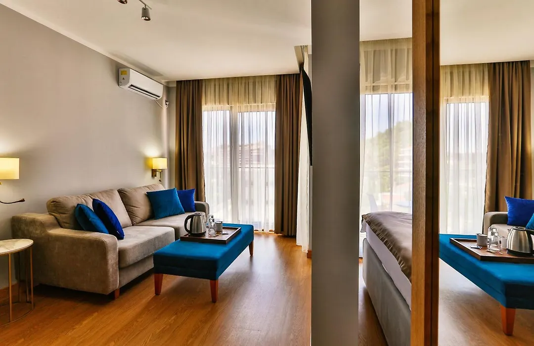 Hotel Lusso Mare by Aycon-1