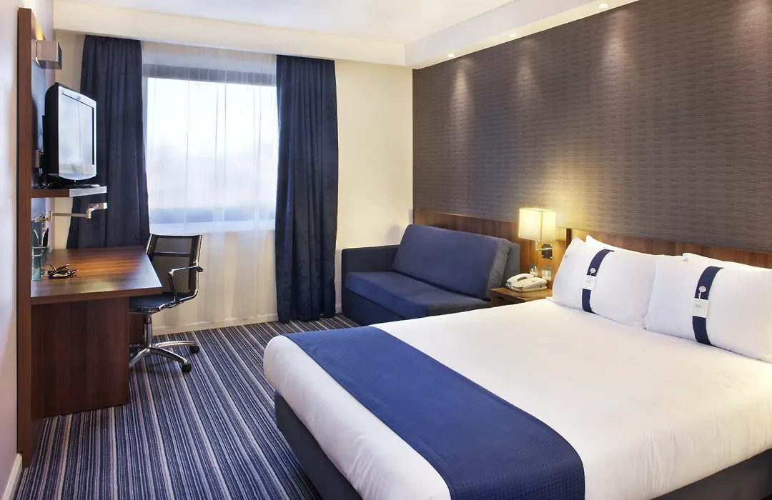 Holiday Inn Express Tamworth By Ihg-1
