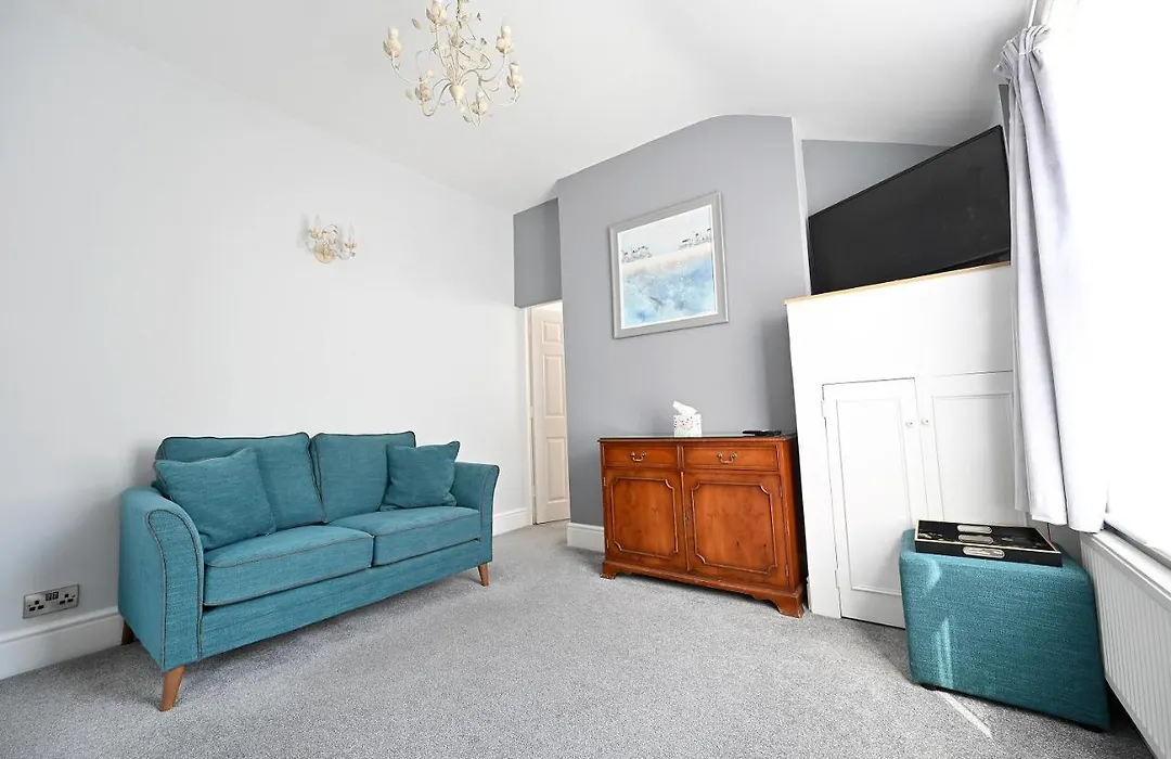 Avoncot Guest House-1