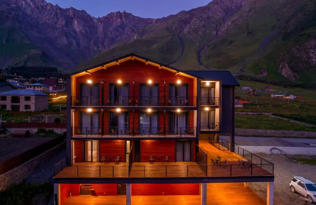Hotel Darchi Kazbegi-1