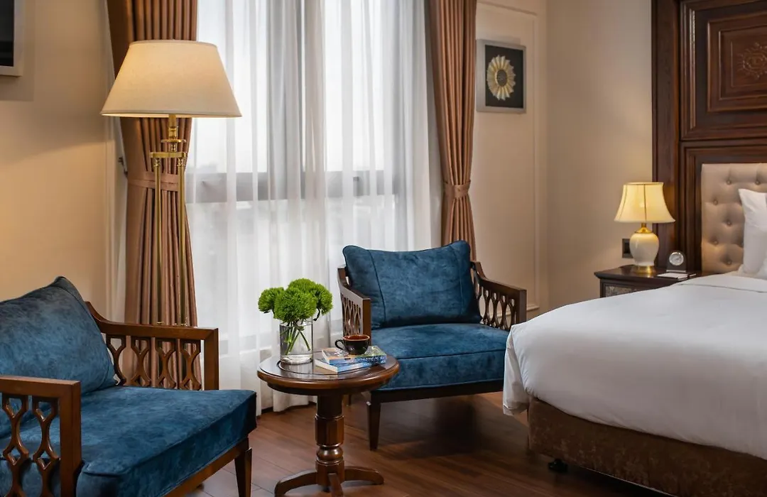 The Q Hotel-1