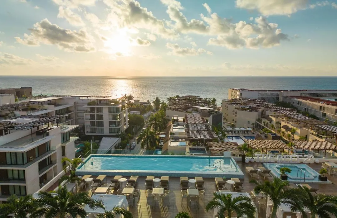 The Reef 28 Hotel & Spa (Adults Only)-1