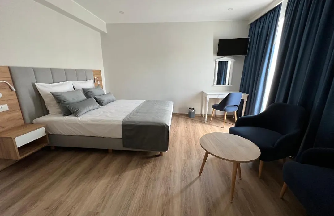 Hotel Le Postillon-1