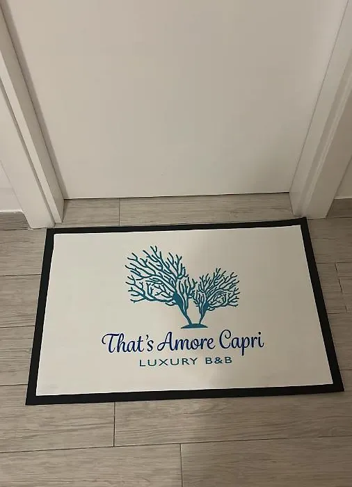 That'S Amore Capri-1