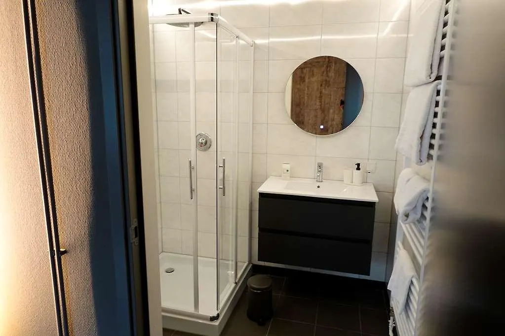 Rooms25-1