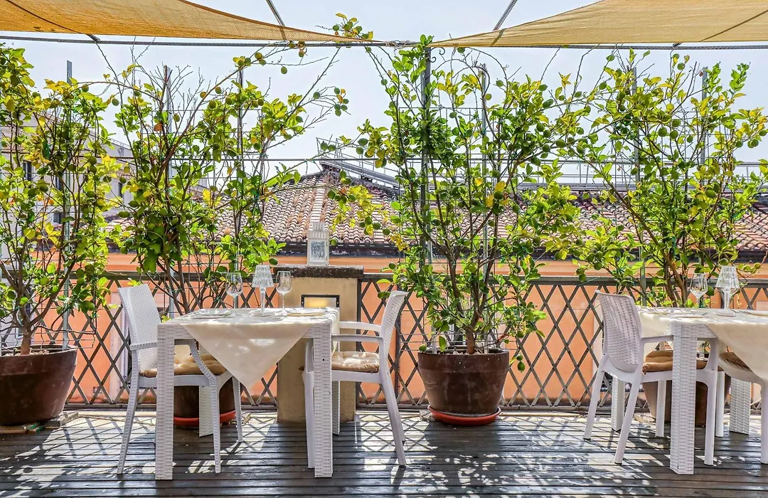 Spagna Dream Suites-1