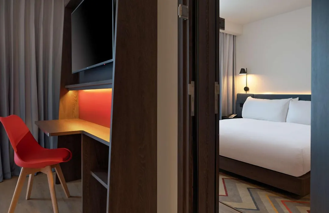 Hampton By Hilton Ashford International-1