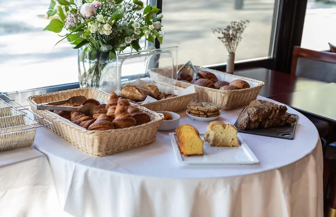 Le Paris Brest Hotel-1