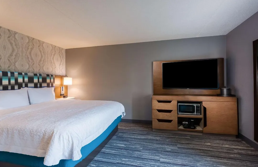 Hampton Inn & Suites Herndon-Reston-1
