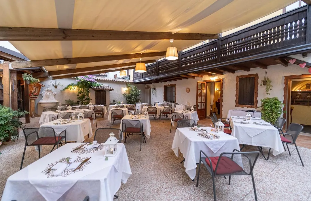 Hotel Borgo dei Poeti Romantik Wellness&SPA-1