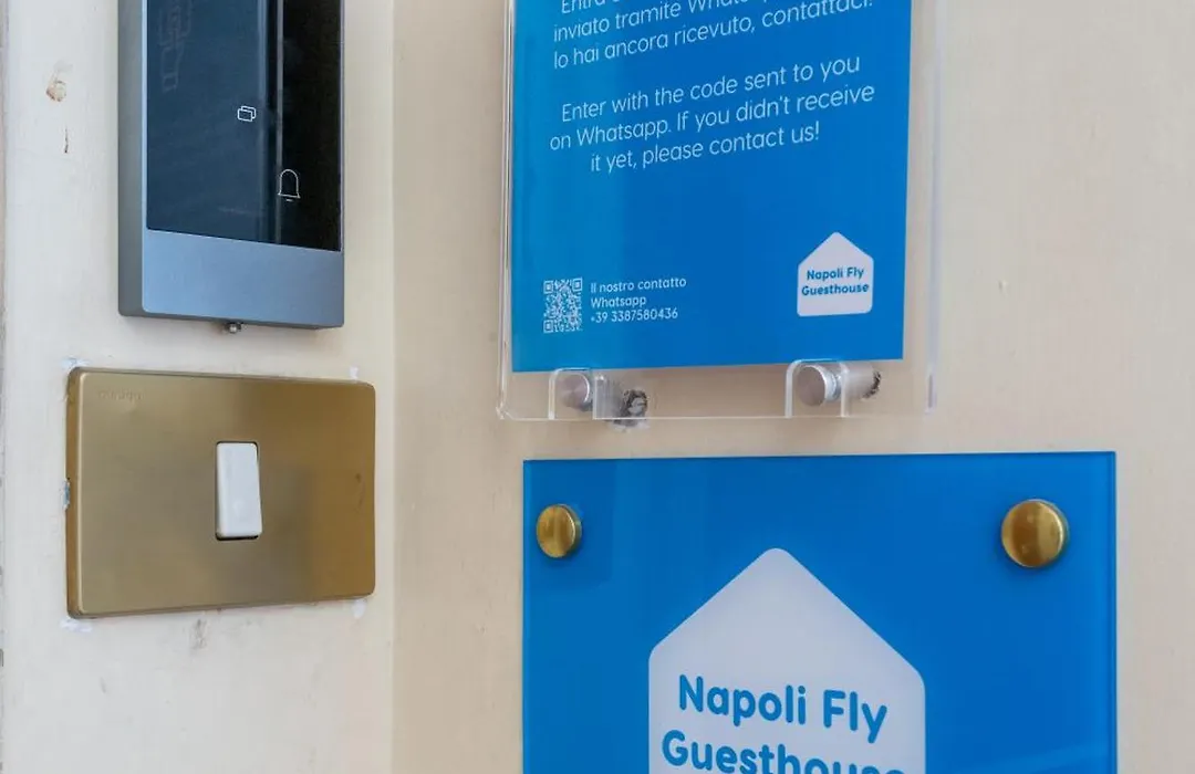 Napoli Fly Guest House 290-1