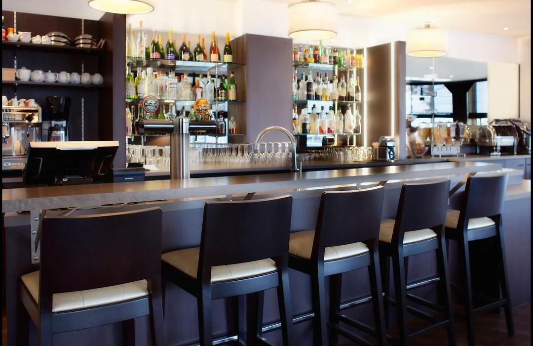 Hotel Le Berry Saint-Nazaire-1