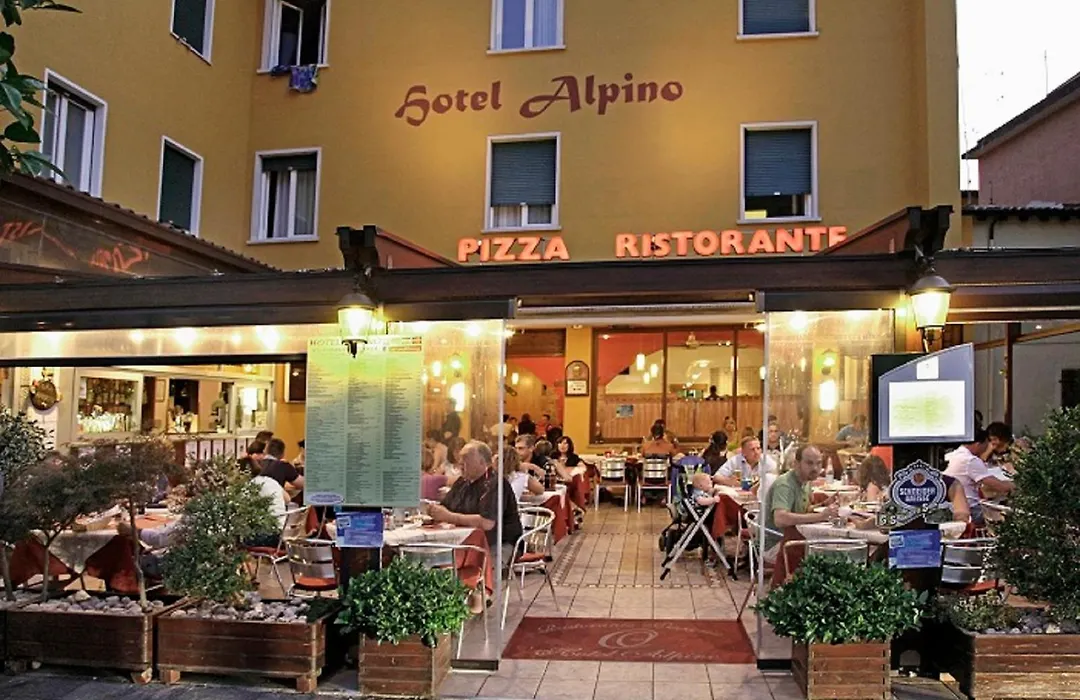 Hotel Alpino-1