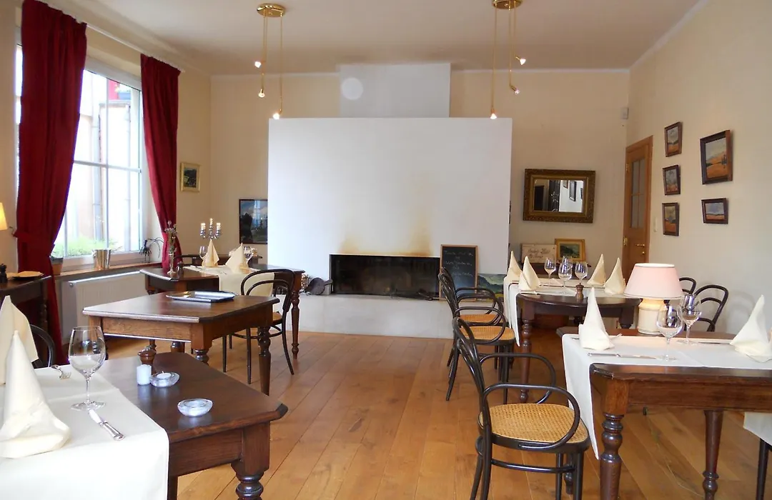 Hotel Beau Rivage And Restaurant Koulic-1