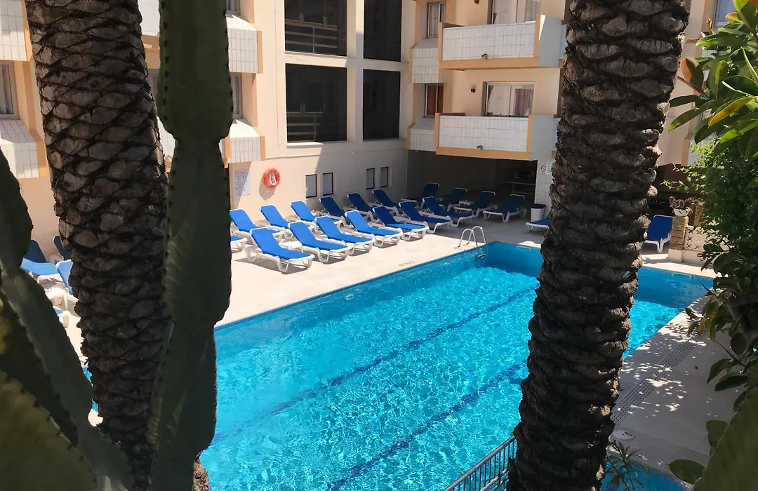 Apartamentos Jovial-1