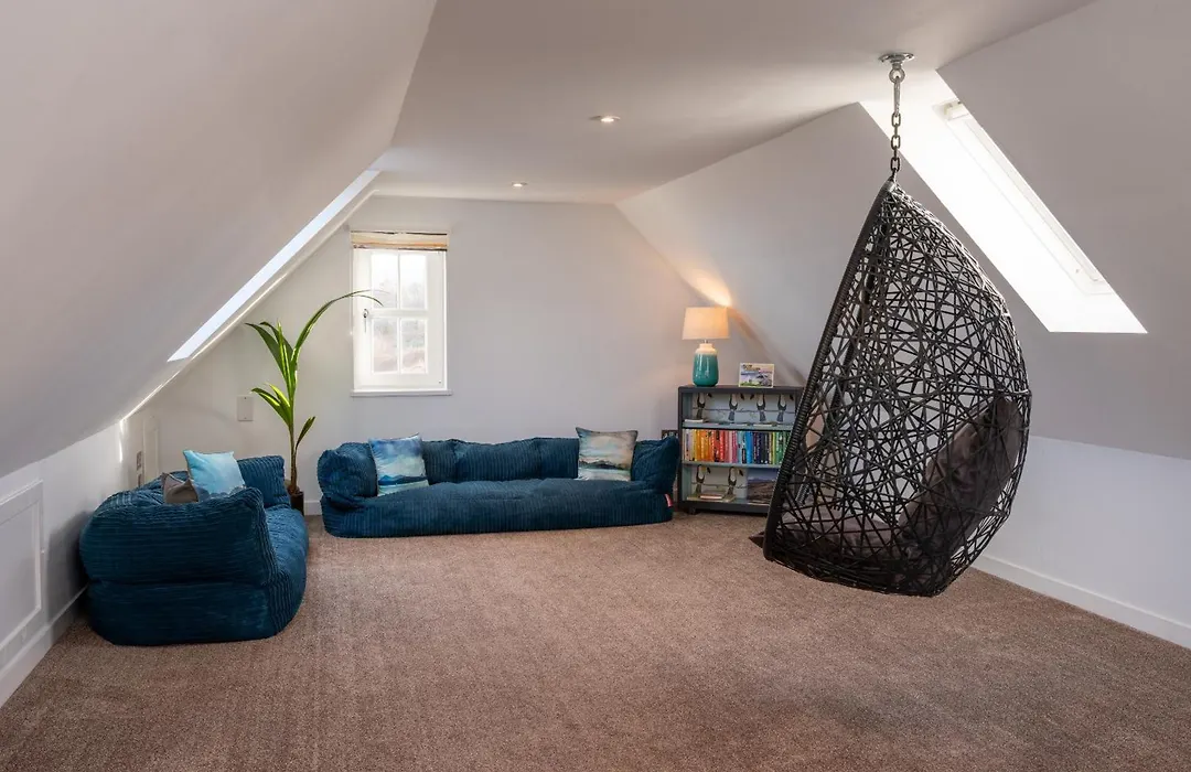 Dark Skye Cottage-1
