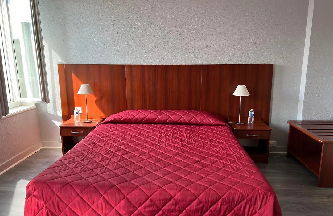 Hotel des Sports-1