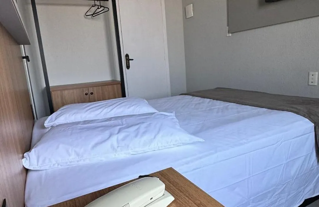 Hotel Tubarao-1