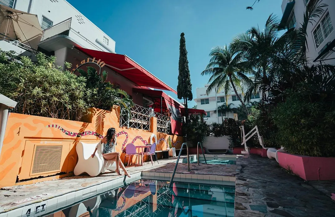 Viajero Miami (Adults Only)-1