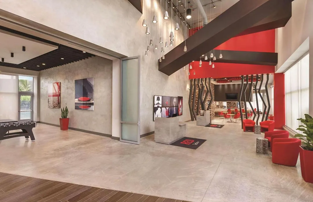 Radisson Red Miami Airport-1