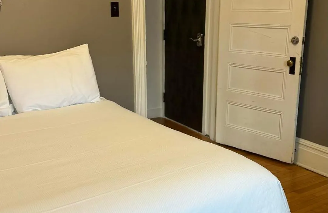 E-Hotel Des Grisons-1