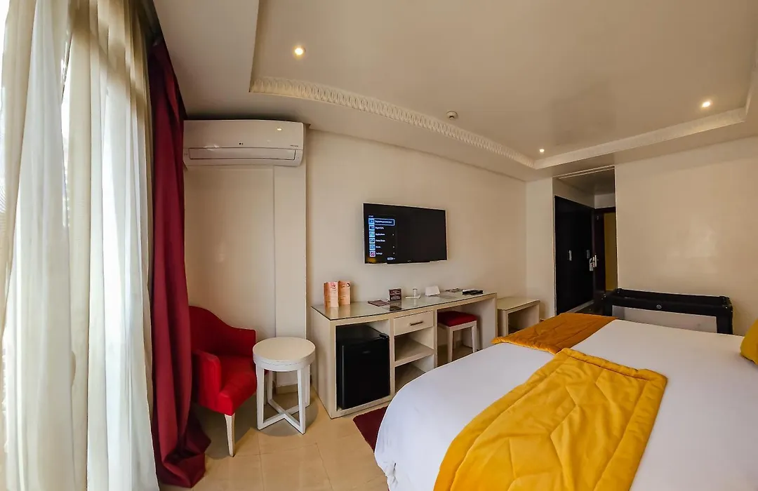 Hotel Racine-1
