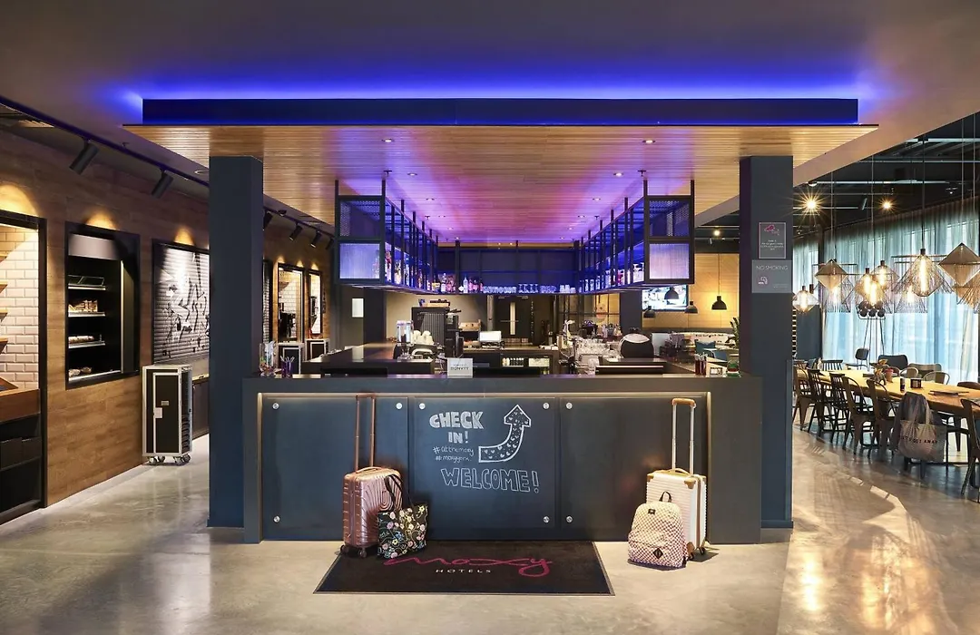 Moxy York-1