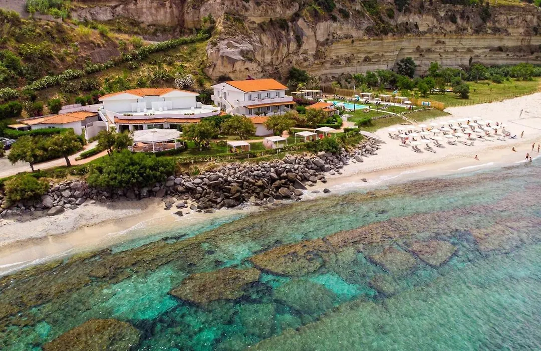 Borgo di Riaci Beach Resort-1