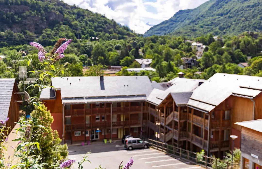 Domaine de la Vallée d'Ax-1