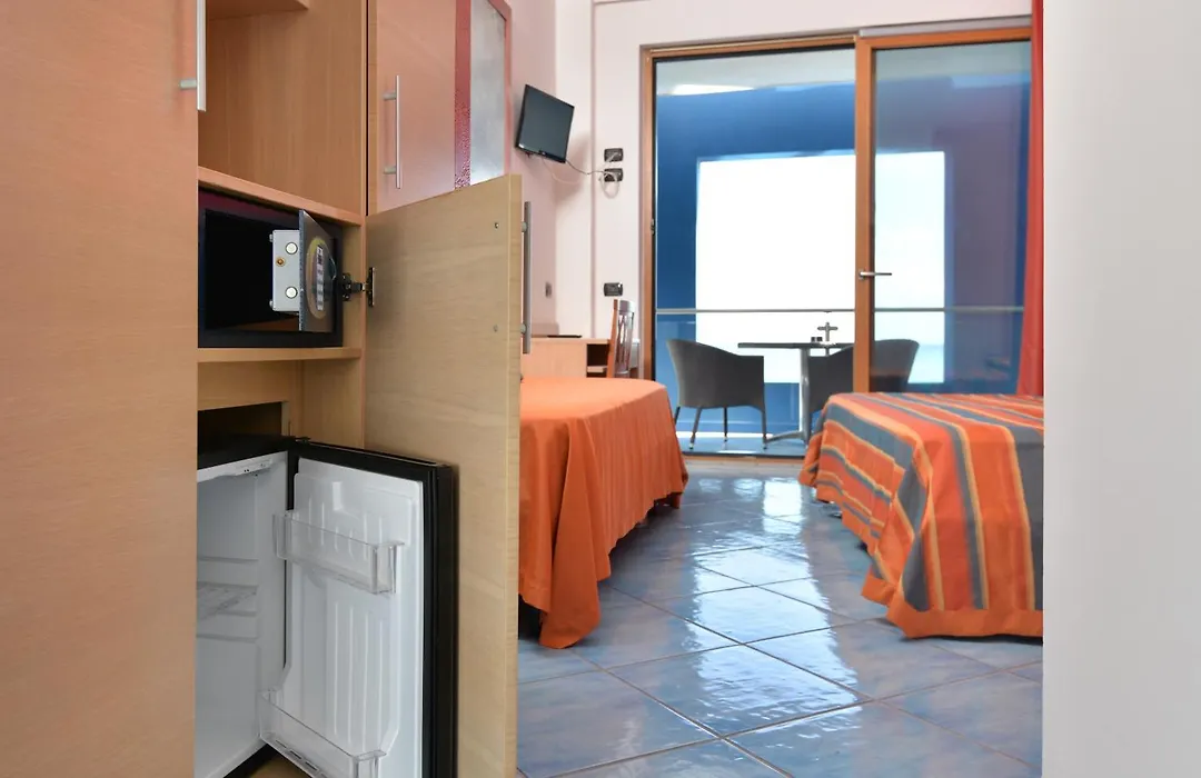 Damavi Hotel-1
