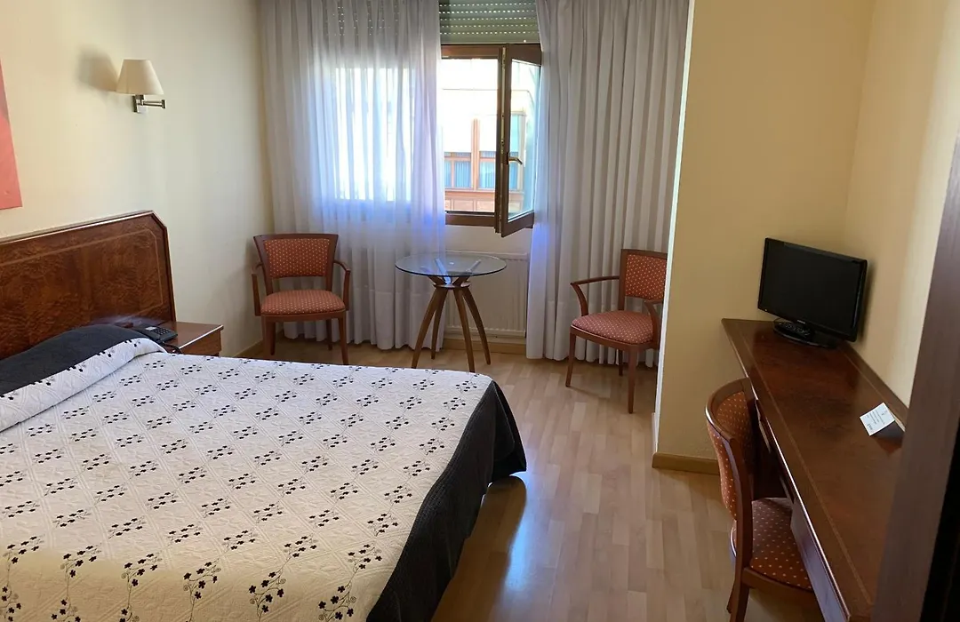 Hotel Unzaga Plaza-1