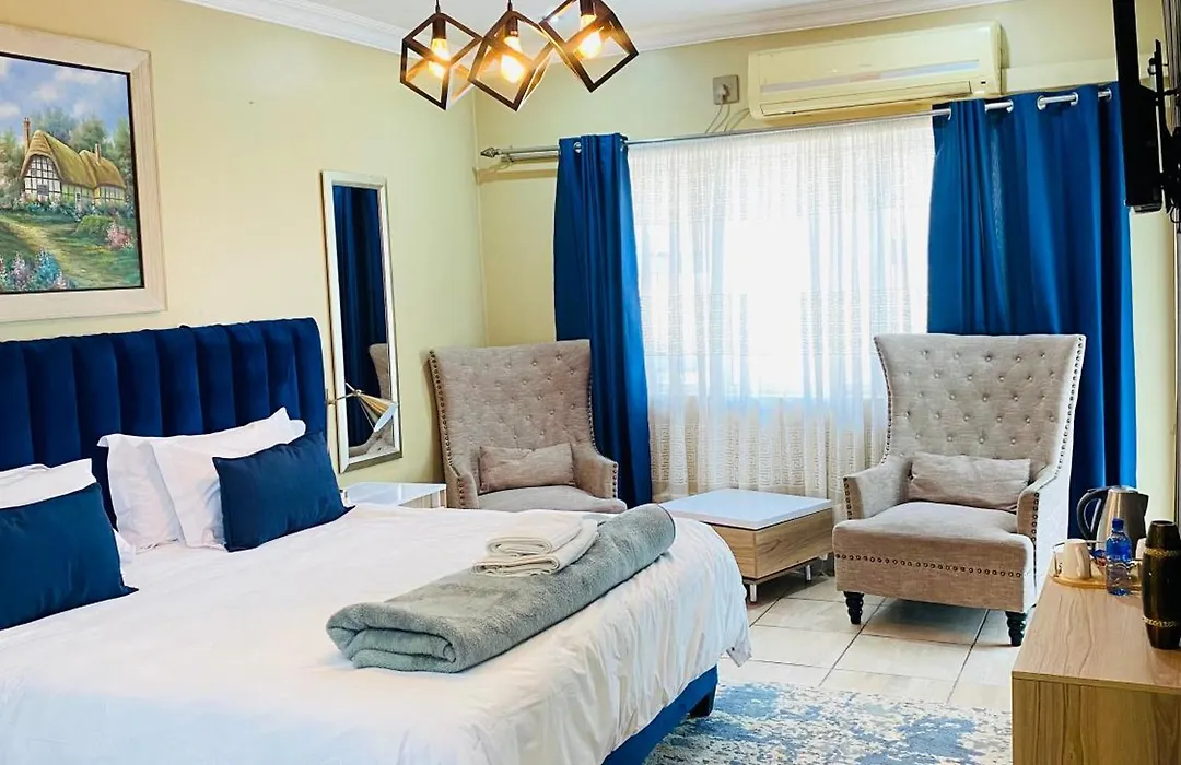 Henry George Hotel-1