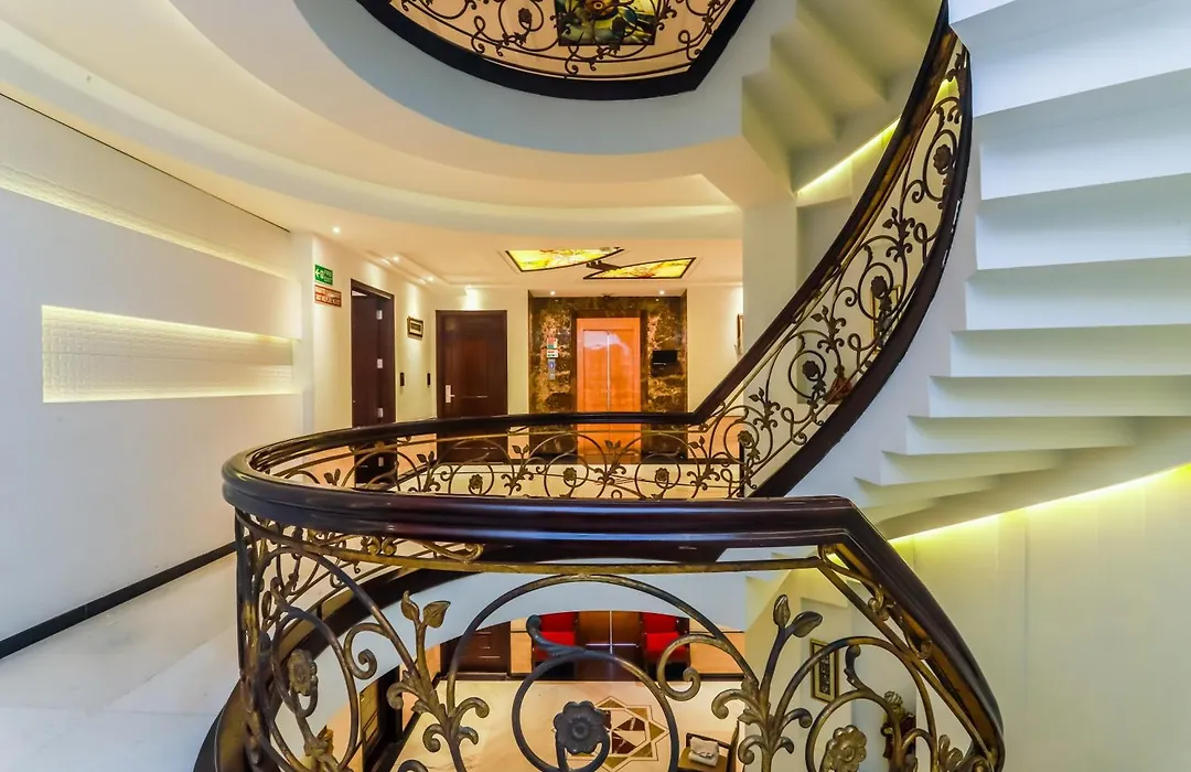 Hotel Grand Godwin Near New Delhi Railway Station- Free Airport Pick-Up-1